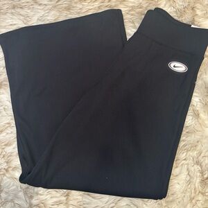 Nike loose fit cropped pants.